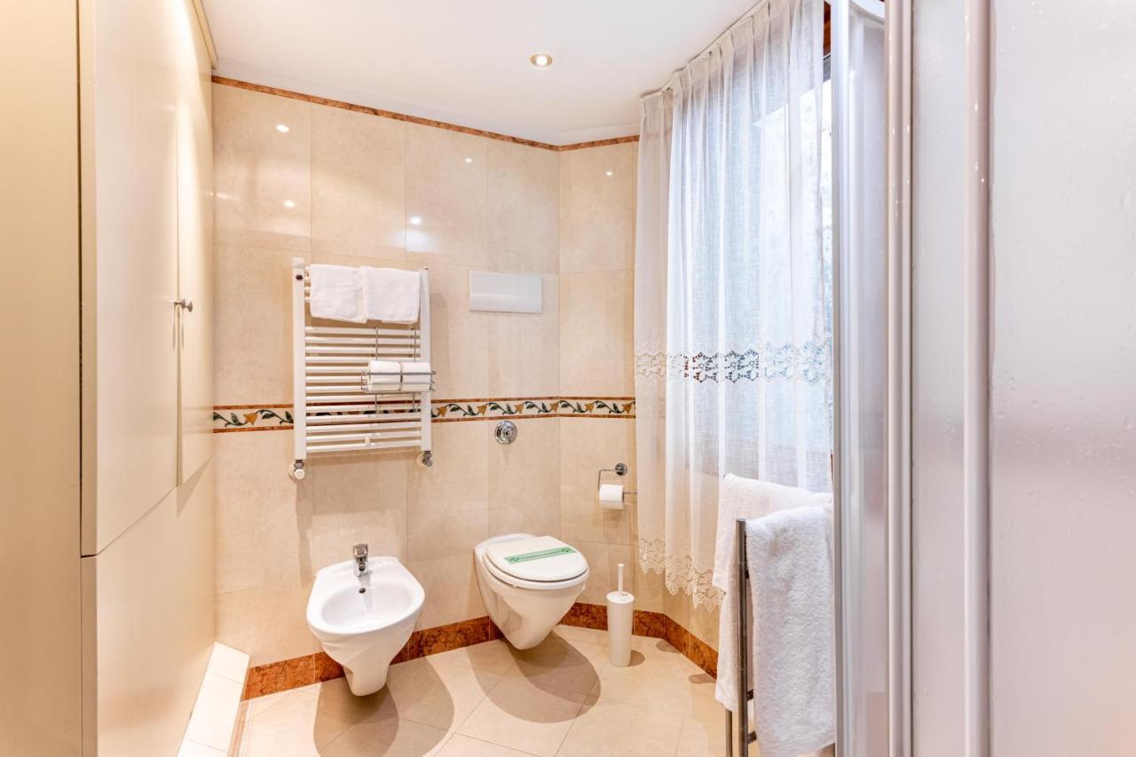 Ca' Pinelli Apartment เวนิส ภายนอก รูปภาพ